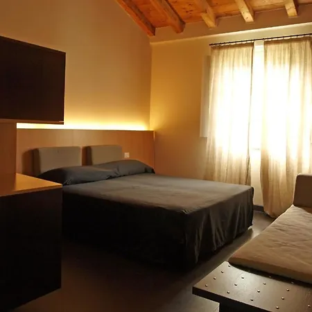 阿贝塔伊雅酒店 3*